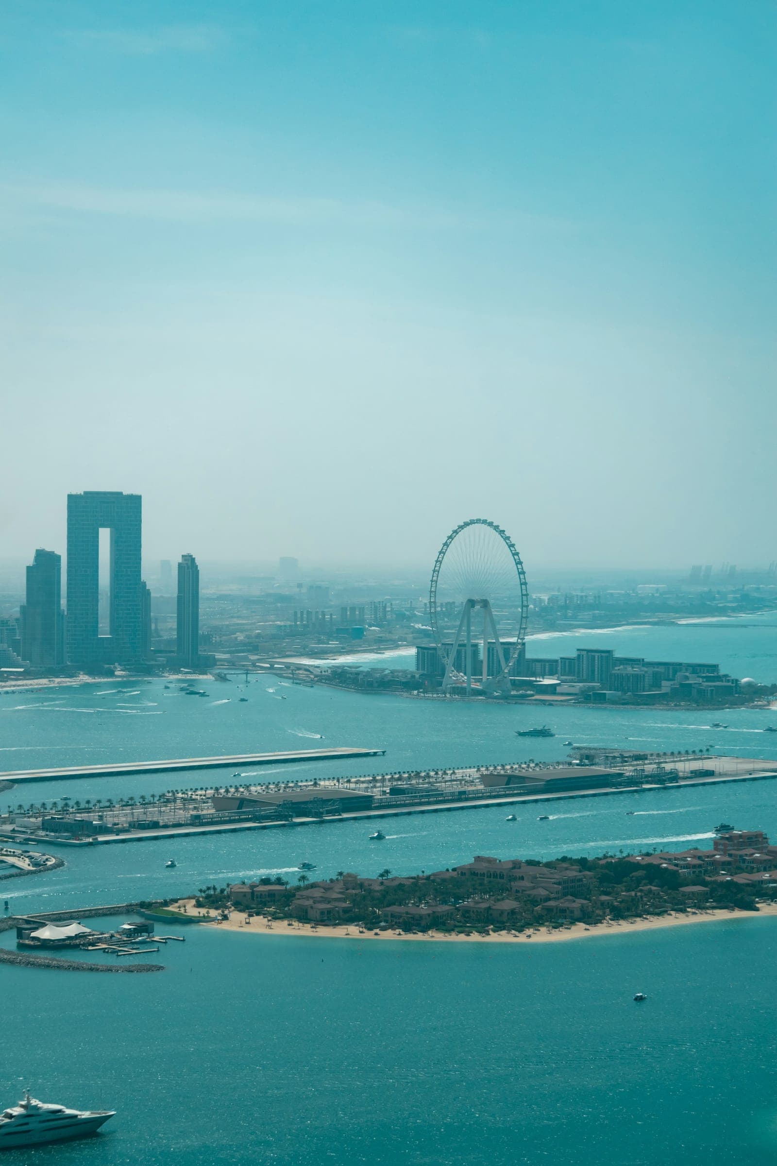 Bluewaters Island and the Ain Dubai wheel over the bay